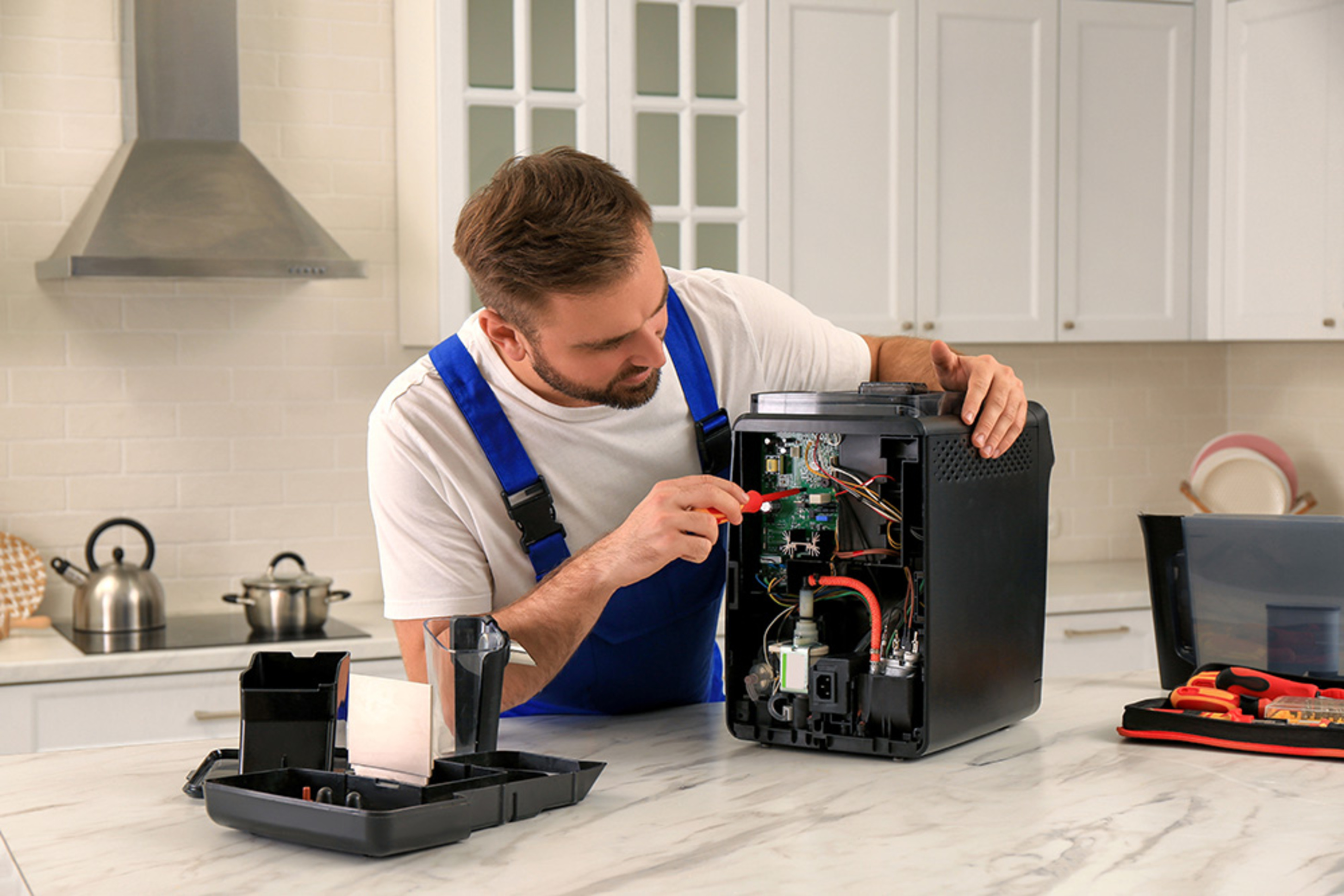 Kaffeevollautomaten-Service bei Muster Elektro in Musterstadt